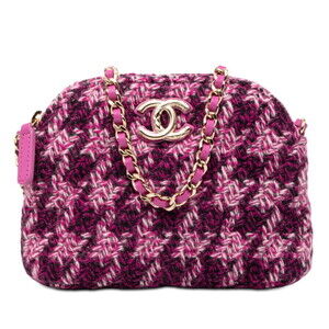 CHANEL Pink Leather Logo Shoulder Bag